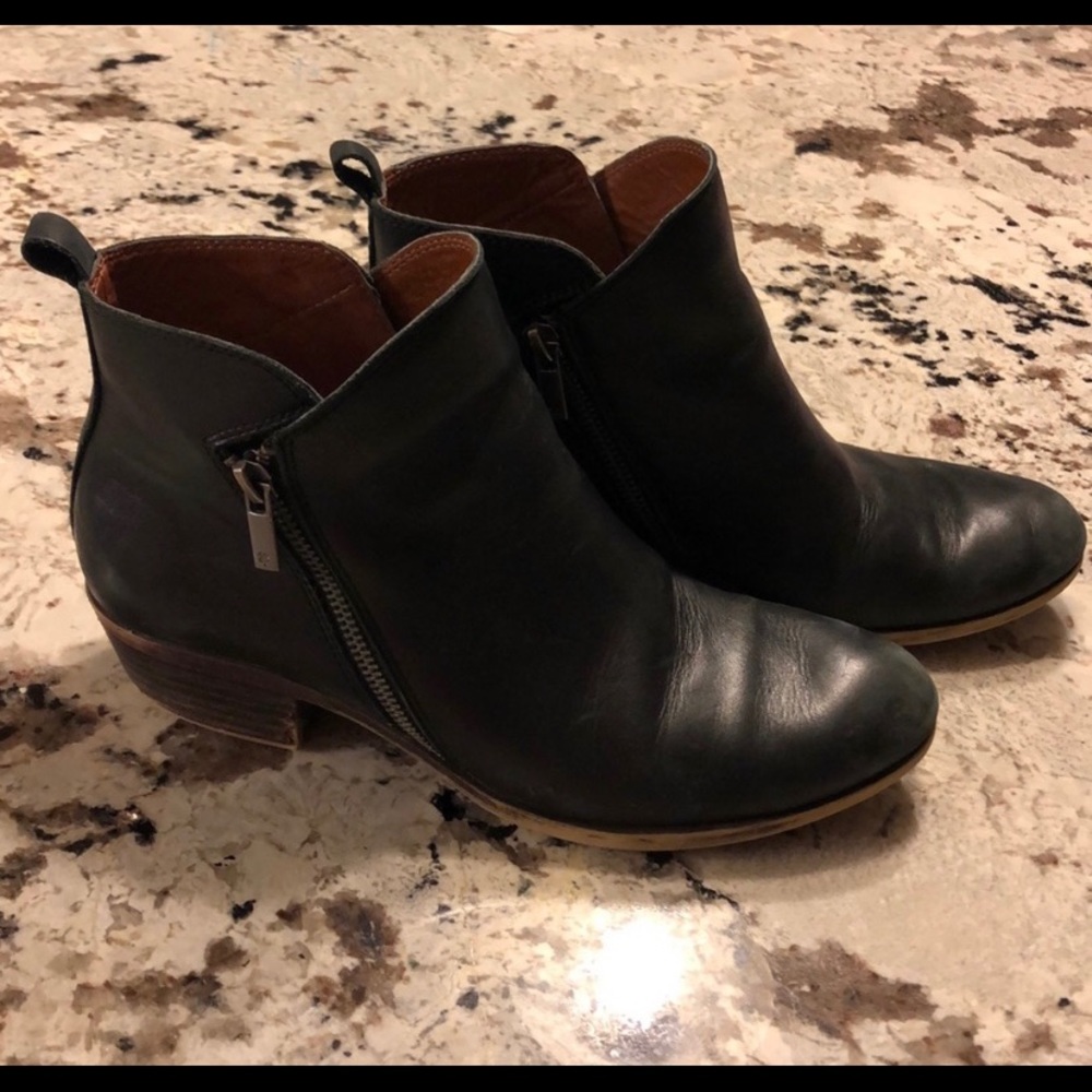 Lucky Brand Ankle Bootie